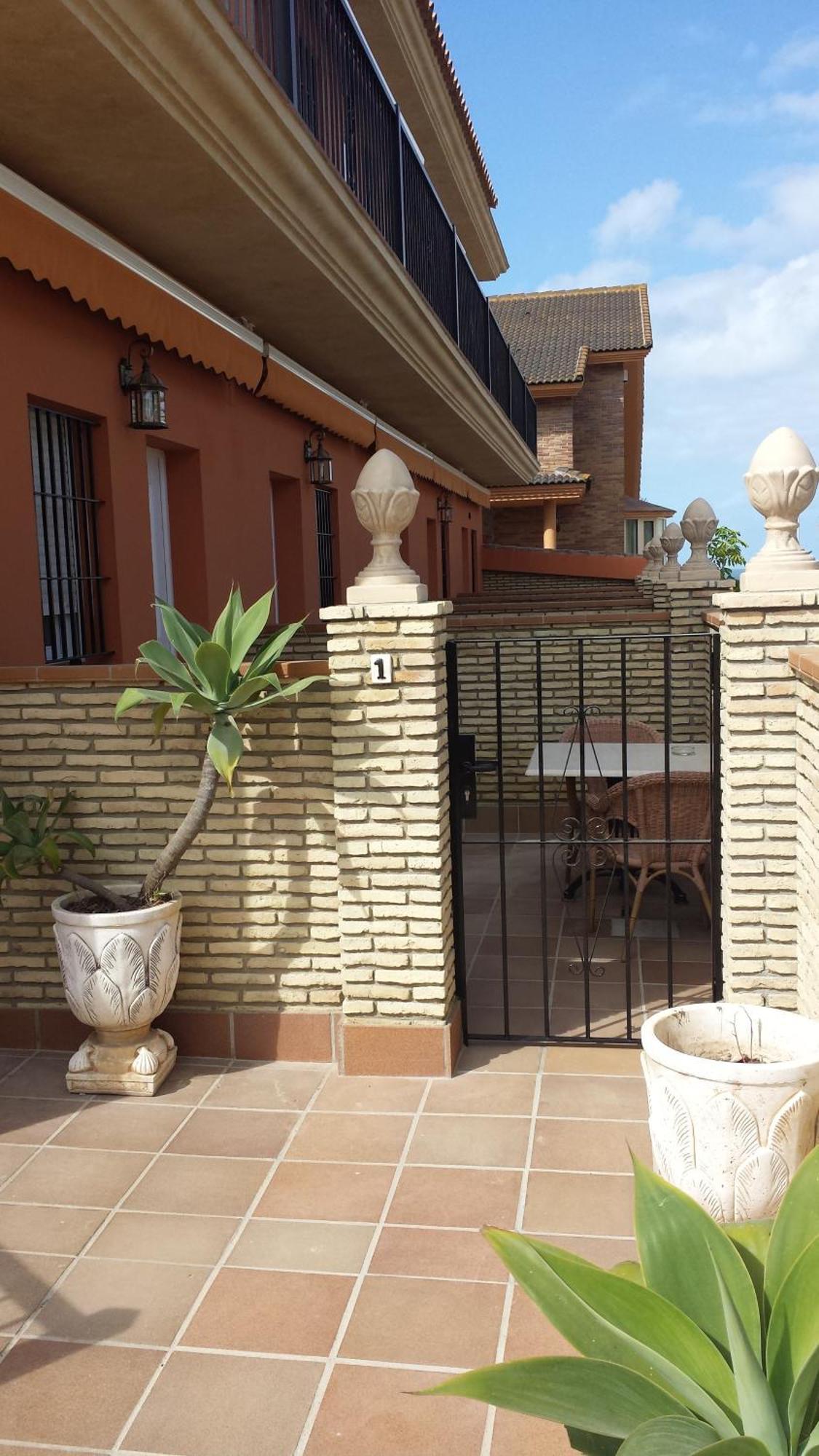 Hostal Noli Chiclana de la Frontera Exterior photo