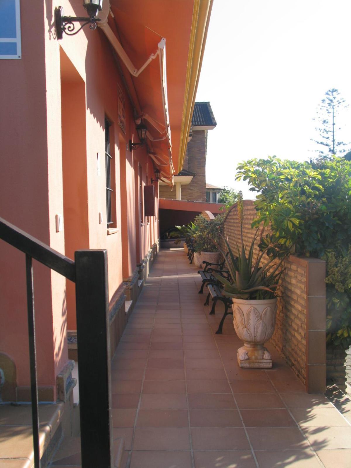 Hostal Noli Chiclana de la Frontera Exterior photo
