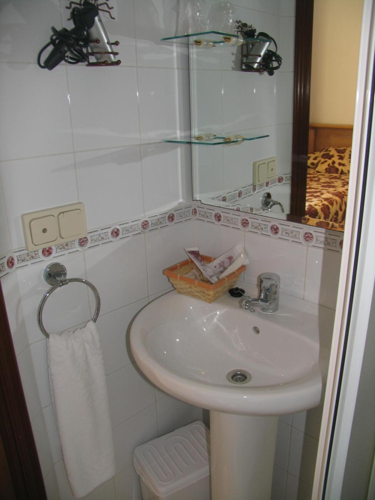Hostal Noli Chiclana de la Frontera Room photo